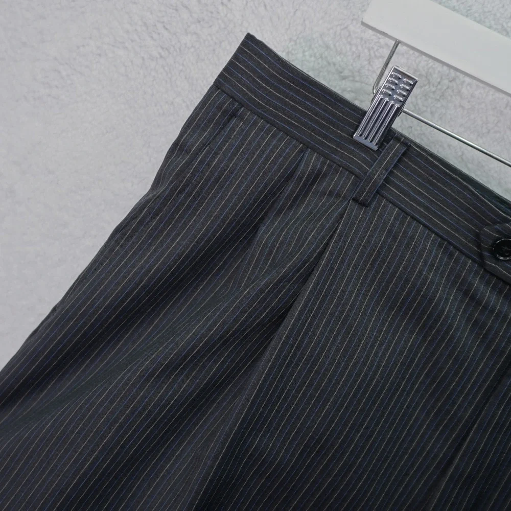 Hart Schaffner Marx 1887 Wool 2 Piece Suit Gray Striped -40R  37 / 30- Pleated H